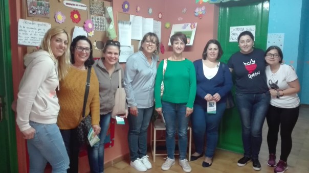 Enraizados Esc Infantil Pitufos El Tanque 20-6-2018